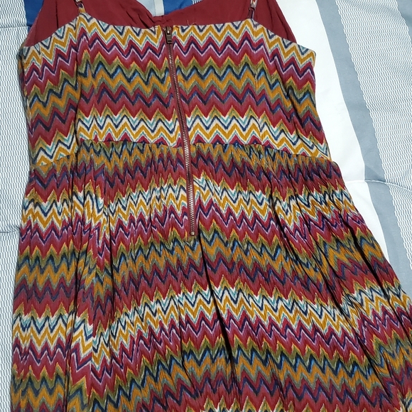 Dress - Picture 4 of 5